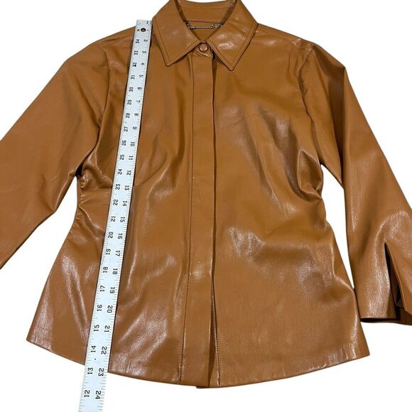 Elie Tahari Faux Leather Short Jacket Shacket Button Down Tan Camel Size XS - Picture 6 of 7